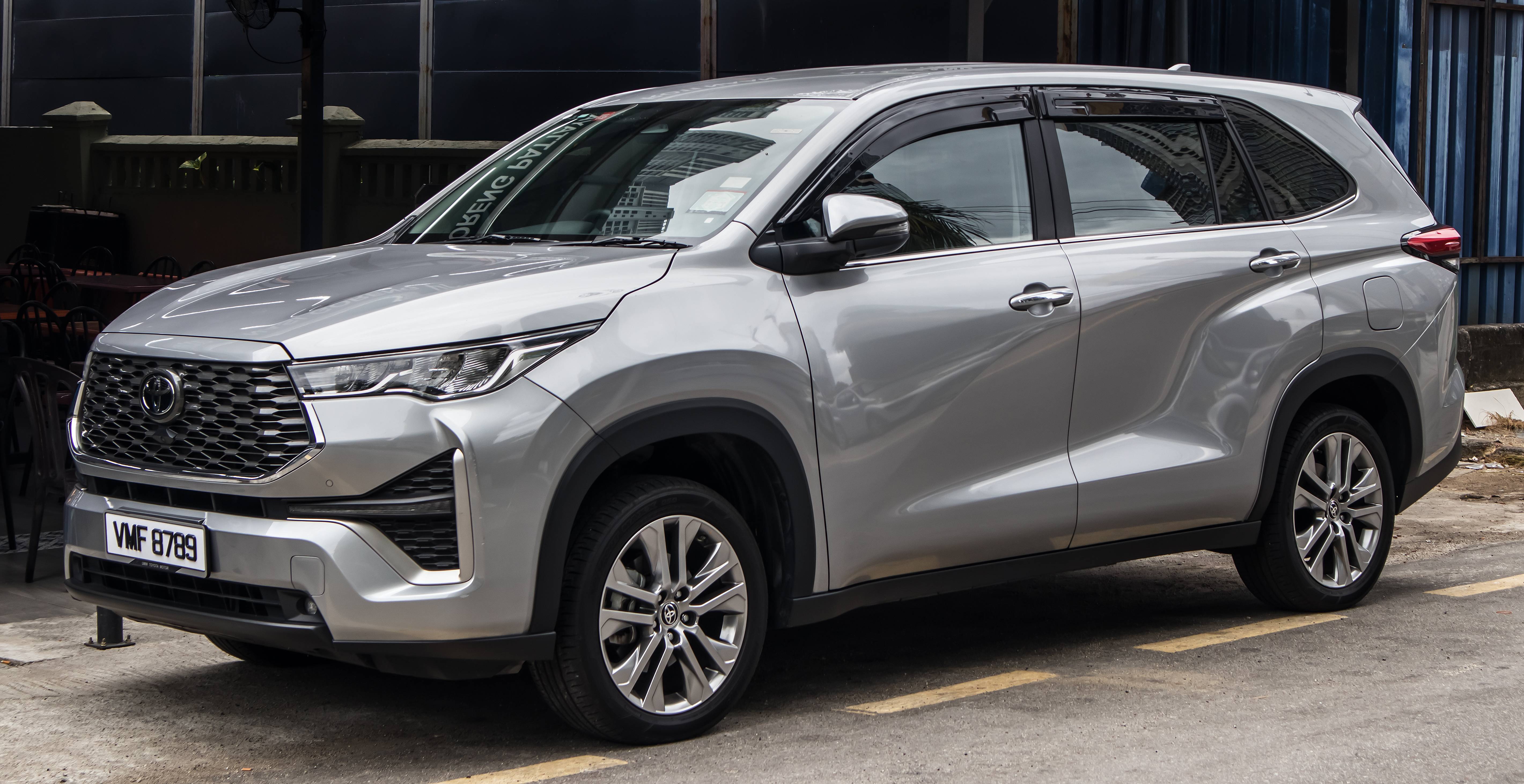 Toyota Innova